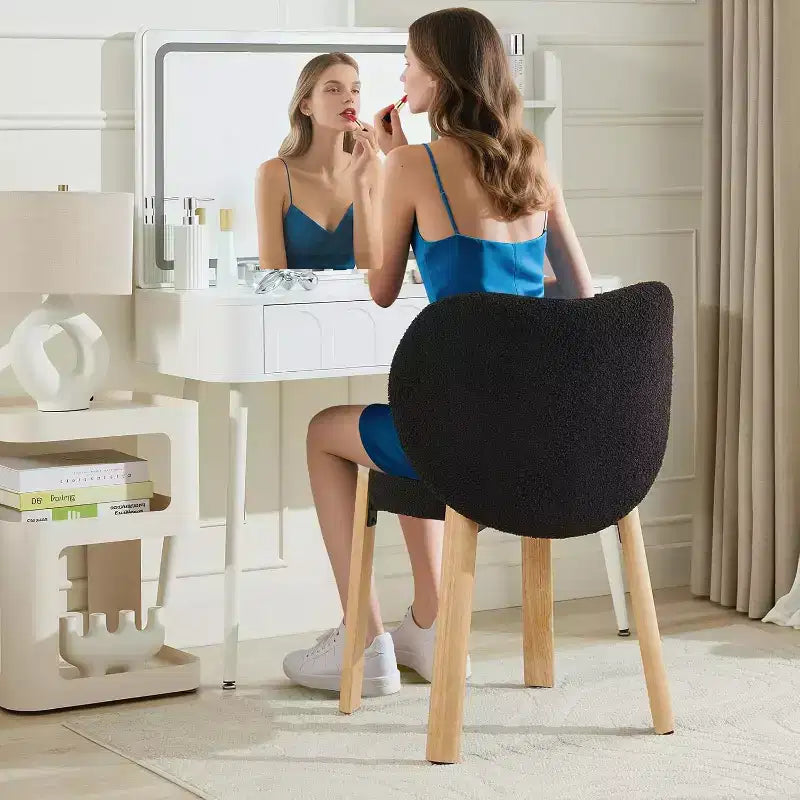 GustoWave Modern Vanity Stool with Heart-Shaped Backrest Plush Teddy Upholstered Makeup Chair for Bedroom, Living Room, Home Office