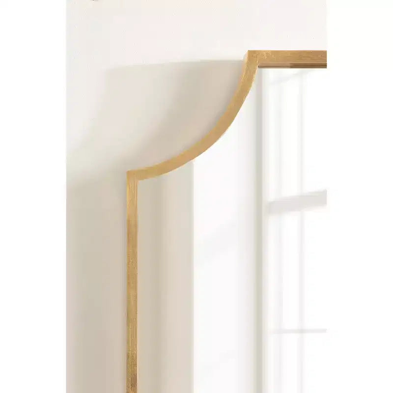 Kate and Laurel Travis Scalloped Arch Framed Wall Mirror