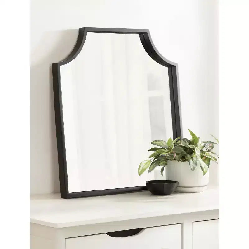 Kate and Laurel Travis Scalloped Arch Framed Wall Mirror